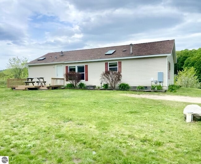 property at 6141 E Hoxie Rd