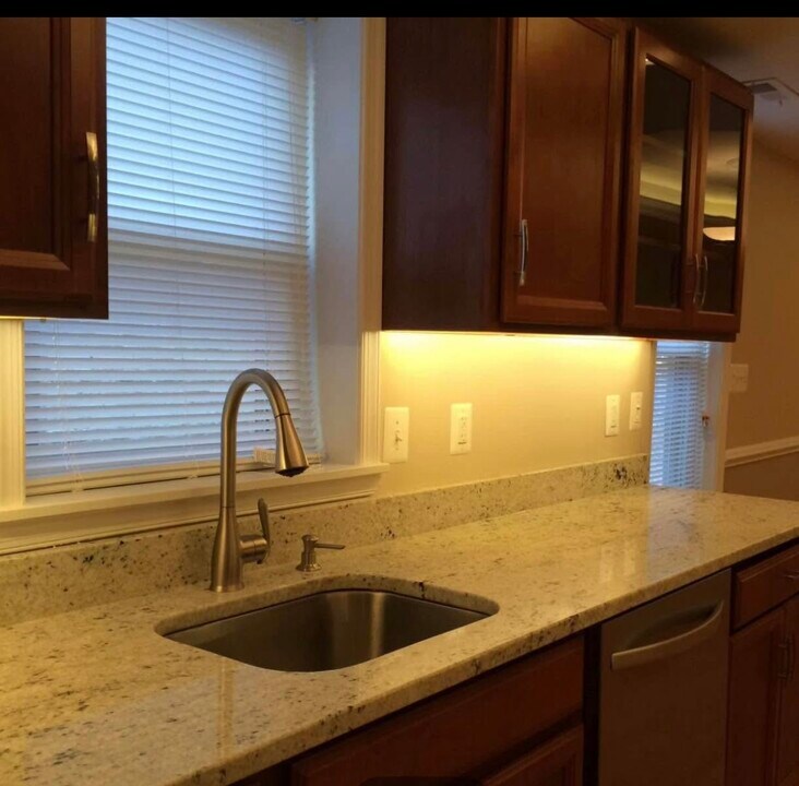 2219 Eastern Ave, Unit 2 in Baltimore, MD - Building Photo