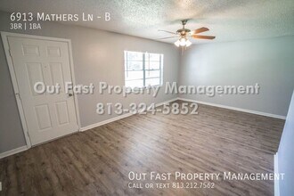 6913 Mathers Ln, Unit B in Riverview, FL - Foto de edificio - Building Photo
