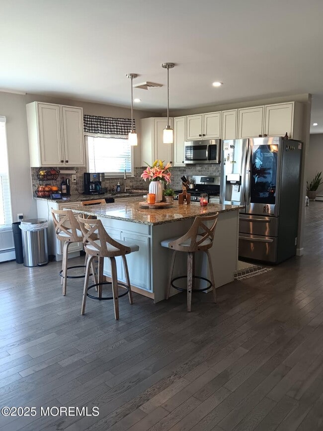 19 Venezia St in Toms River, NJ - Building Photo - Building Photo