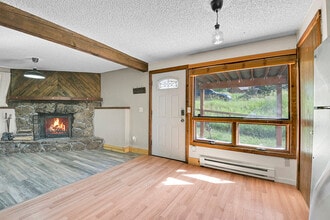 26147 South End Rd in Kittredge, CO - Building Photo - Building Photo