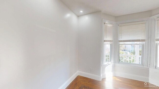 100 Malden St in Everett, MA - Building Photo - Building Photo