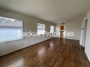 1129 Hellam St in Monterey, CA - Building Photo - Building Photo