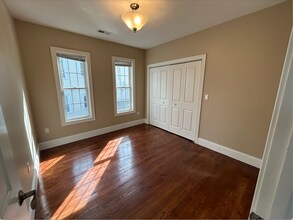 4 Langley Rd, Unit 2 in Boston, MA - Building Photo - Building Photo
