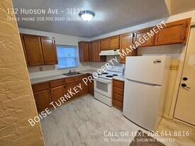132 Hudson Ave in Nampa, ID - Building Photo