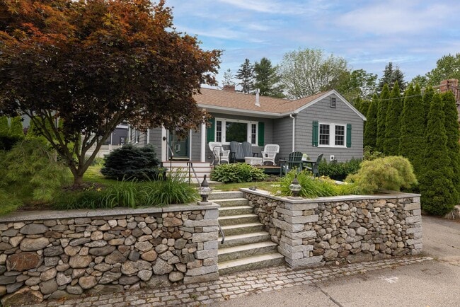 7 Piscataqua St in New Castle, NH - Foto de edificio - Building Photo
