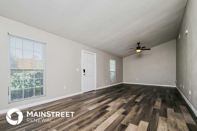 5918 Crews Lake Rd in Lakeland, FL - Building Photo - Building Photo