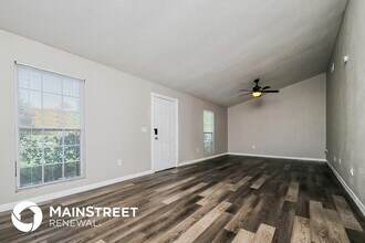 5918 Crews Lake Rd in Lakeland, FL - Building Photo - Building Photo