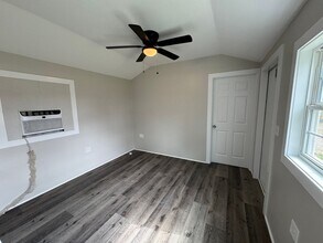 686 W 4th St in Newark, AR - Building Photo - Building Photo