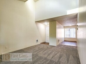 3618 SW Beaverton Hillsdale Hwy in Portland, OR - Building Photo - Building Photo