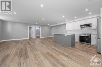 1377 St. Jean St in Ottawa, ON - Building Photo - Building Photo