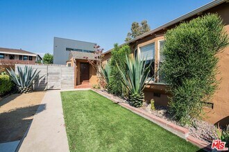 2409 28th St in Santa Monica, CA - Building Photo - Building Photo