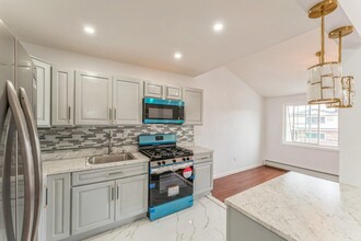 115-19 Marsden St in Queens, NY - Building Photo - Building Photo