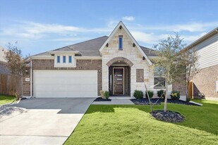 562 Leadtree Loop in Mustang Ridge, TX - Building Photo