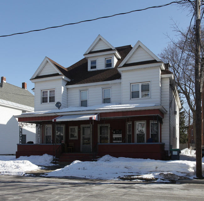 218 N 3rd Ave in Mechanicville, NY - Building Photo - Building Photo