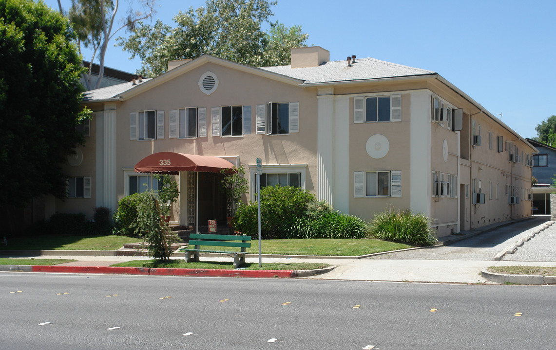 Villa Robles Apartments in Pasadena, CA - Building Photo