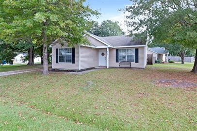 400 Somerset Cove in Jacksonville, NC - Building Photo
