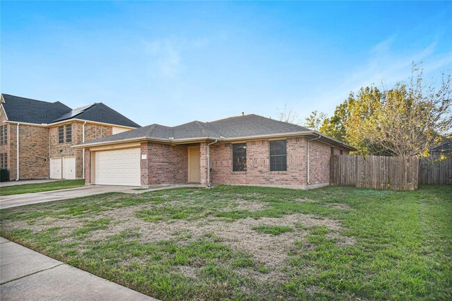 5111 Santrey Dr in Houston, TX - Building Photo - Building Photo