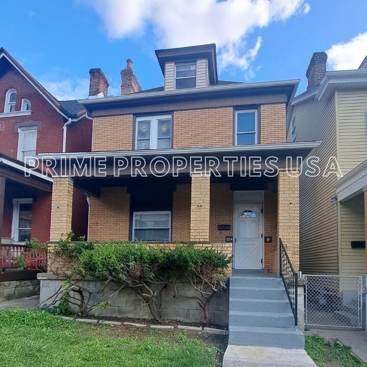 224 Zara St in Pittsburgh, PA - Foto de edificio