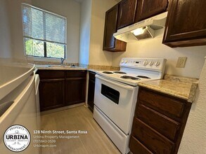 134-134 9th St in Santa Rosa, CA - Building Photo - Building Photo