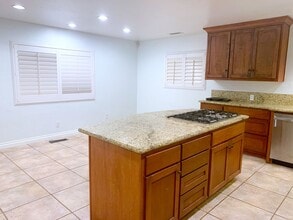 5644 Dorothy Way in San Diego, CA - Building Photo - Building Photo