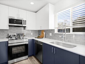 26 W Girard Ave-Unit -E in Salt Lake City, UT - Building Photo - Building Photo