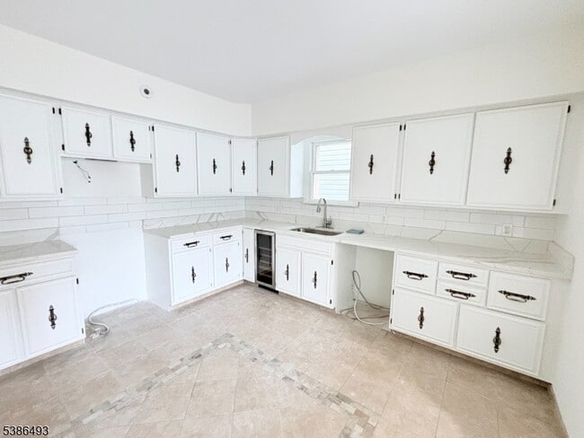 82 Elm St, Unit 1