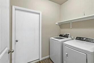 2907 Tilmon Ln. in Austin, TX - Building Photo - Building Photo