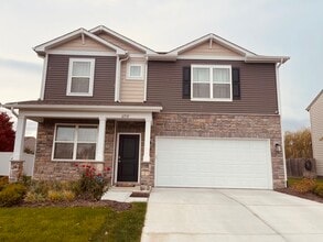 6531 E Daisy Hill Ct, Unit B in Camby, IN - Foto de edificio - Building Photo