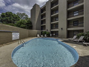 The Abbey in Hickory, NC - Foto de edificio - Building Photo
