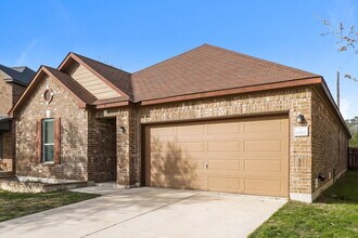 20107 Silver Strm in San Antonio, TX - Building Photo - Building Photo