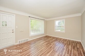 11304 Brunswick Ave in Garfield Heights, OH - Building Photo - Building Photo