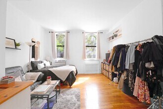 149 E 62nd St in New York, NY - Building Photo - Building Photo