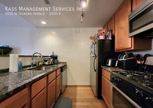 1050 W Dickens Ave in Chicago, IL - Building Photo - Building Photo