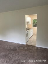 1235 Glenn St in Lansing, MI - Building Photo - Building Photo