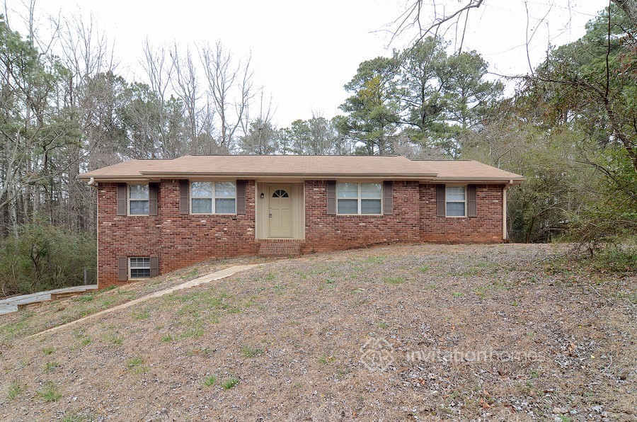 4615 Bedford Pl in Douglasville, GA - Building Photo