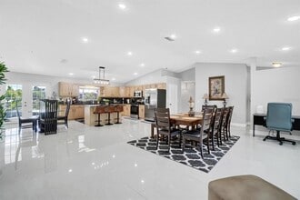 216 N Griffin Dr in Casselberry, FL - Building Photo - Building Photo