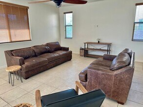 12868 N Indian Palms Dr in Oro Valley, AZ - Building Photo - Building Photo