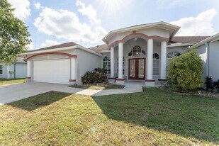 6138 NW Ginger Ln in Port St. Lucie, FL - Building Photo