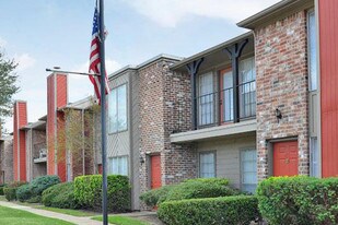 Lafayette Green Apartments