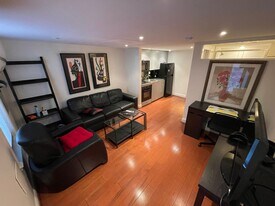 211 C St NE in Washington, DC - Building Photo