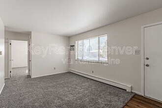4588 Everett St in Wheat Ridge, CO - Building Photo - Building Photo
