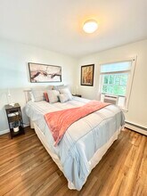 73 Kingsbury St, Unit 2 in Fitchburg, MA - Foto de edificio - Building Photo