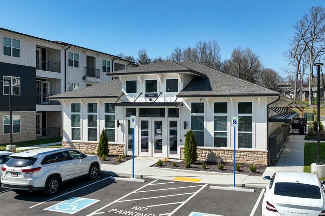 Lakemoor Station in Knoxville, TN - Building Photo - Building Photo