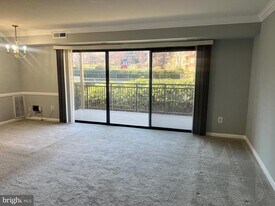 7368 Lee Hwy in Falls Church, VA - Building Photo