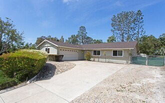 3407 Santa Clara Way in Carlsbad, CA - Building Photo