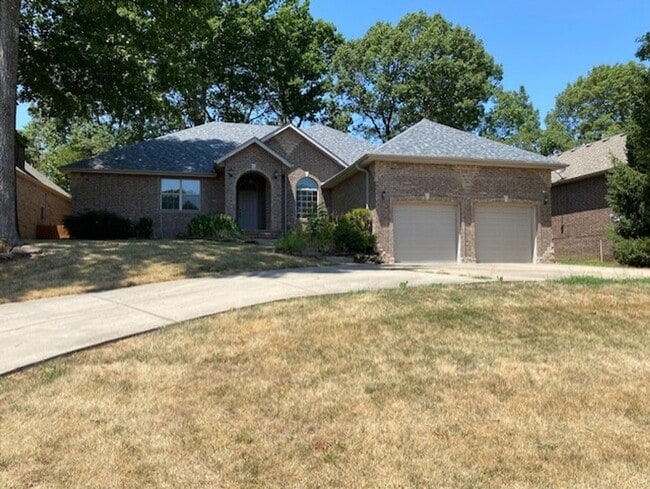 property at 5117 S Nettleton Ave