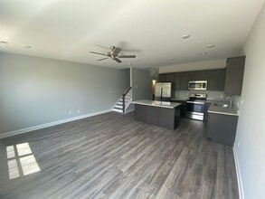 4831 Moon Lk Ln in Knoxville, TN - Building Photo - Building Photo