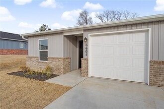 6605 SW Devotion Ave in Bentonville, AR - Building Photo - Building Photo