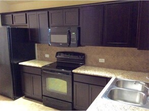 916 Alamo Plaza Dr in Cedar Park, TX - Building Photo - Building Photo